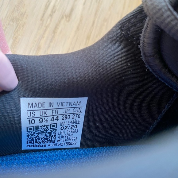 NWT Men’s Adidas Tyshawn Jones Carbon/navy sneaker size 10 - Picture 9 of 13